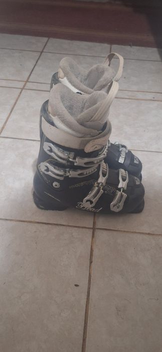 Clăpari de vânzare