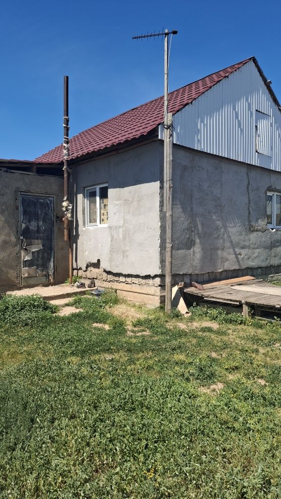 Продам дом с. Садовое