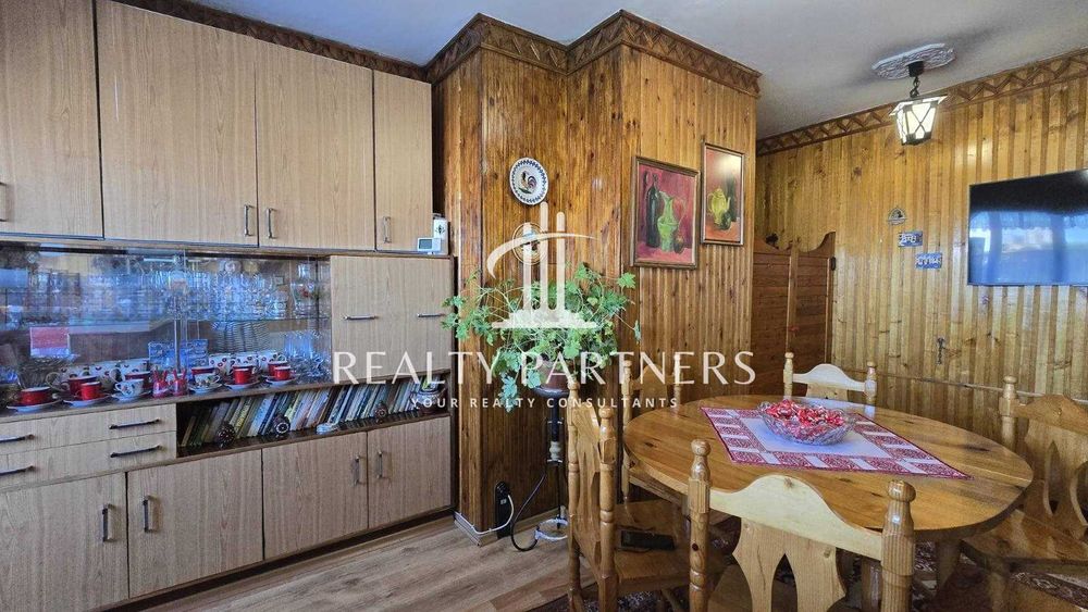 Тристаен апартамент в гр. Радомир област Перник