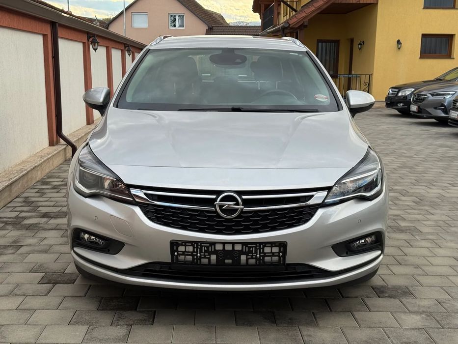 Opel Astra Opel Astra 1.6 CDTI DPF Innovation Start/Stop