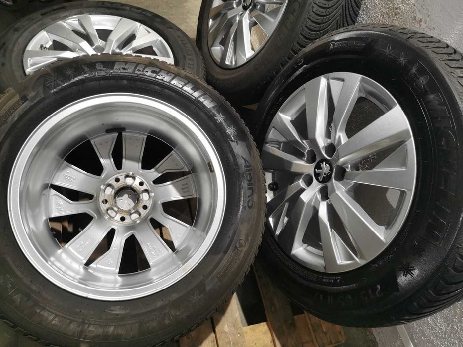 Jante Originale Peugeot 3008 / 5008 . R 17 cu anvelope de iarna