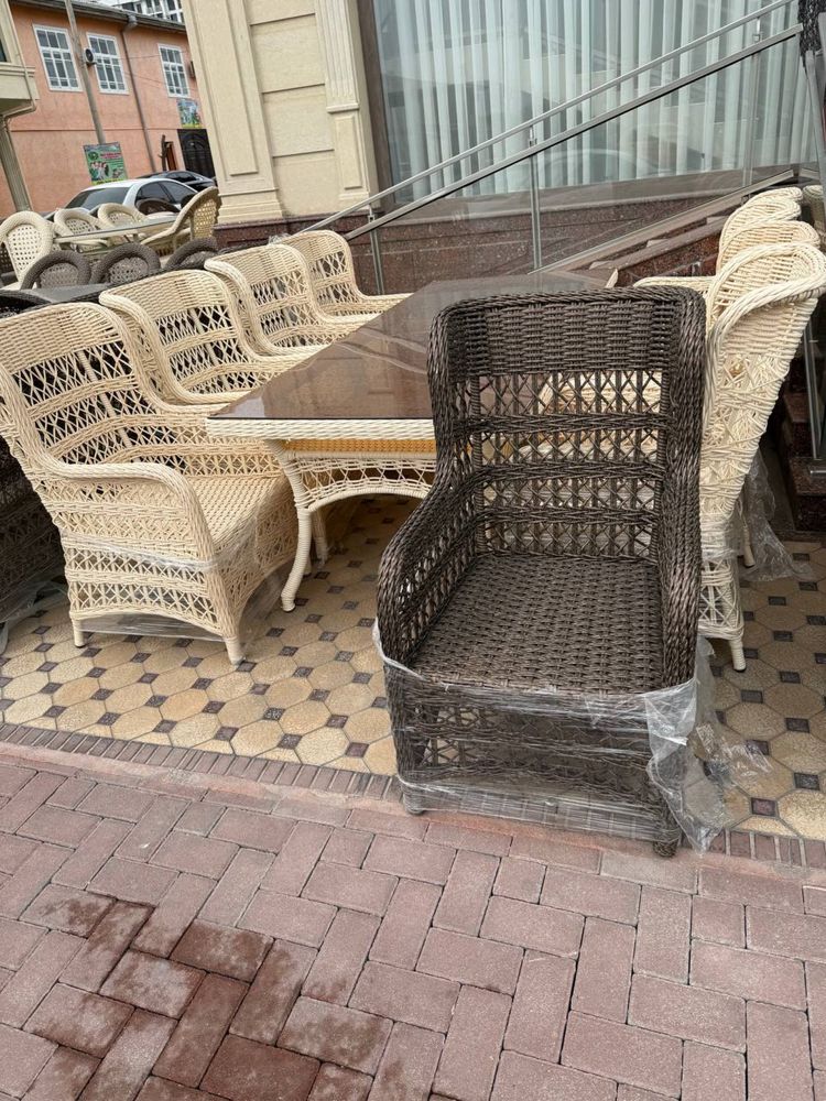 Садовый стол и стулья 1030$