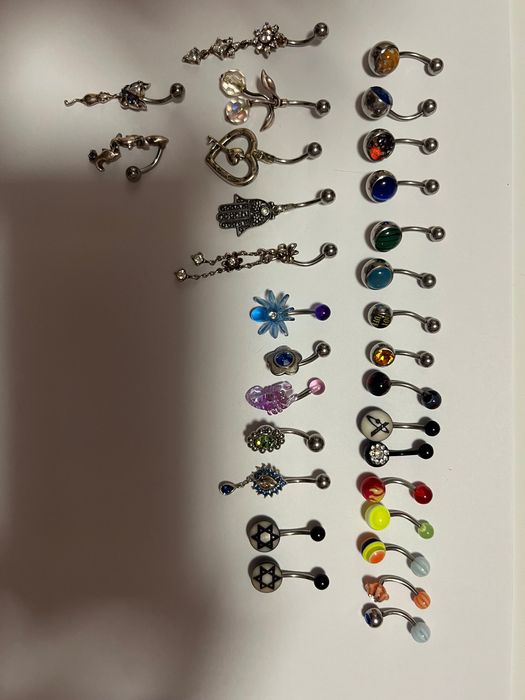 Обеци нови за пъп