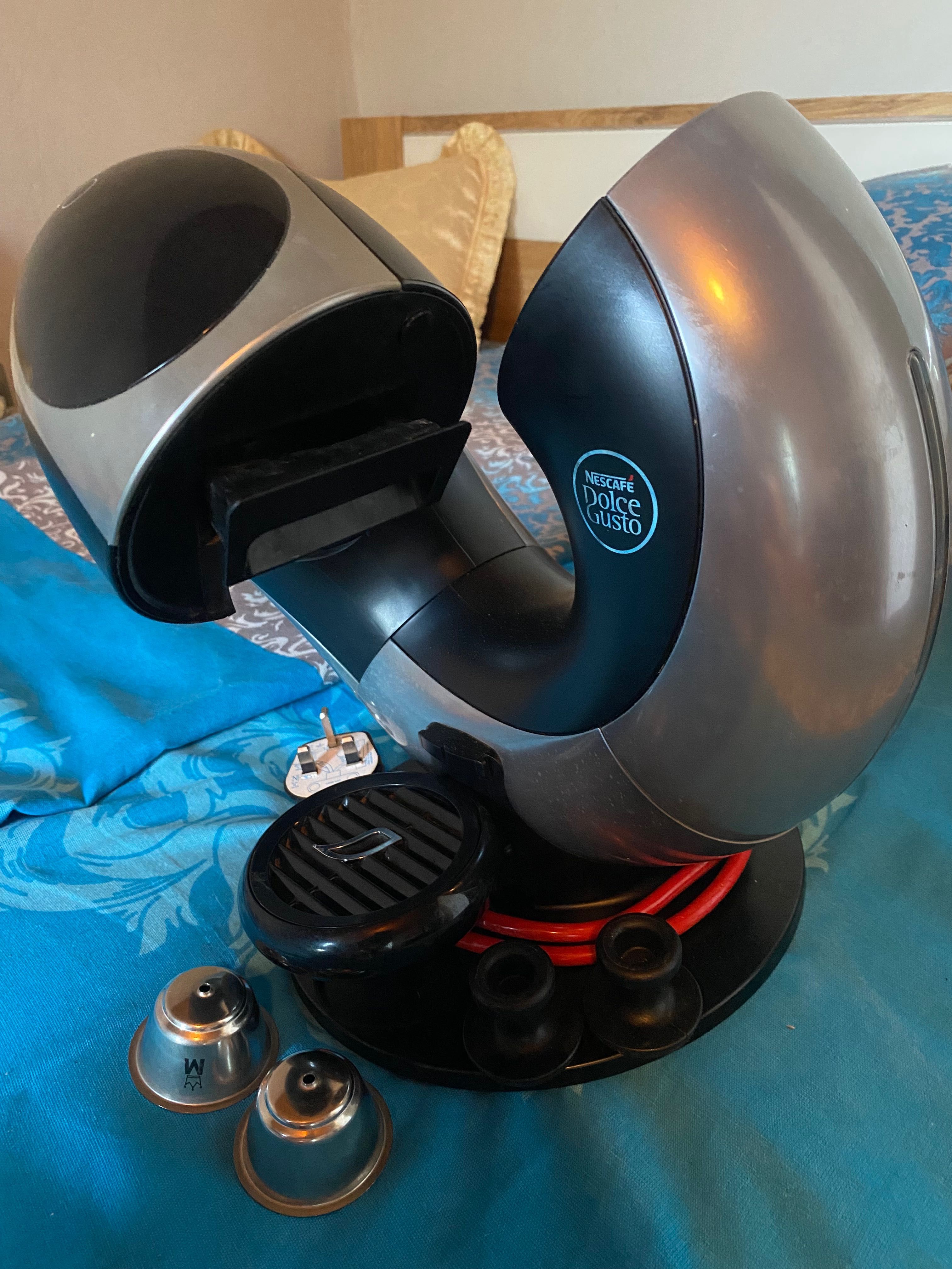 Кафе автомат Delonghi поничка