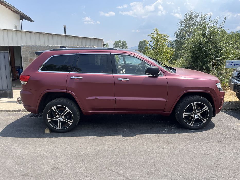 Продавам Jeep Grand Cherokee WK2 3.0crd на части