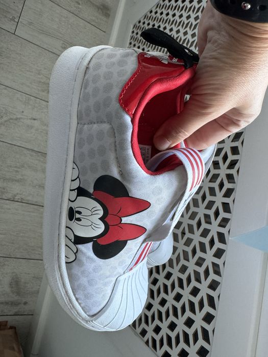 Кроссовки детские adidas 33,5