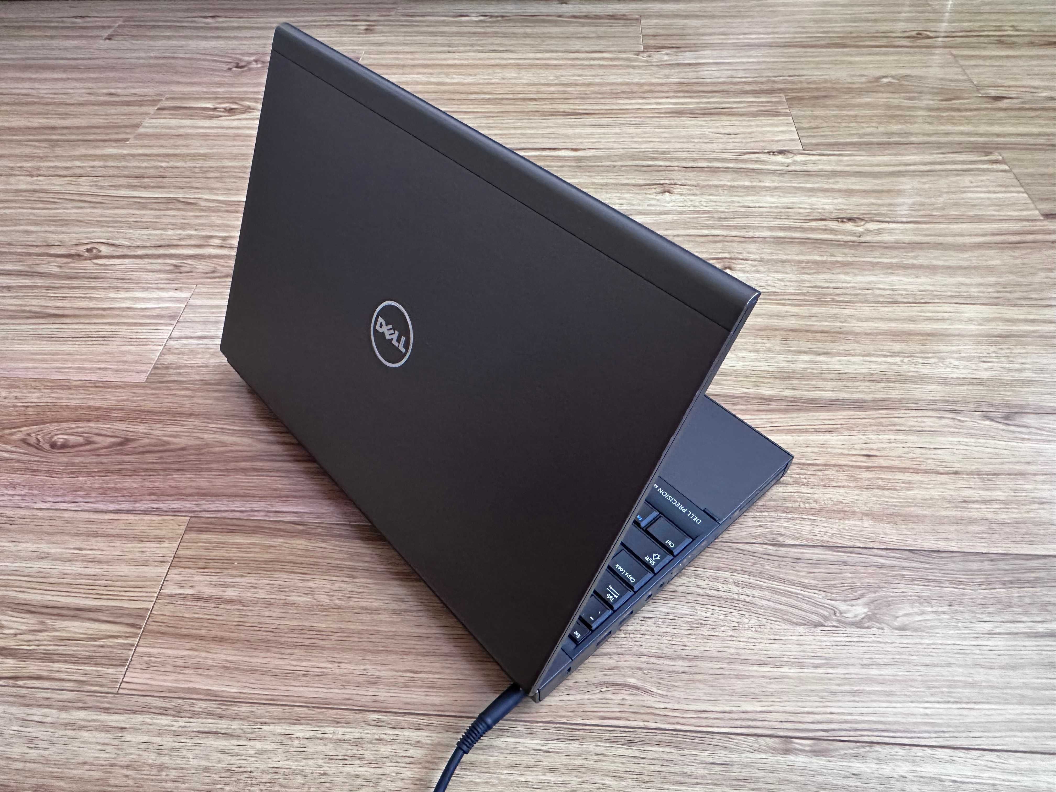 15.6 Dell M4800`Core i7-4810MQ/16GB RAM/256GB SSD/Nvidia K2100M/FHD IP