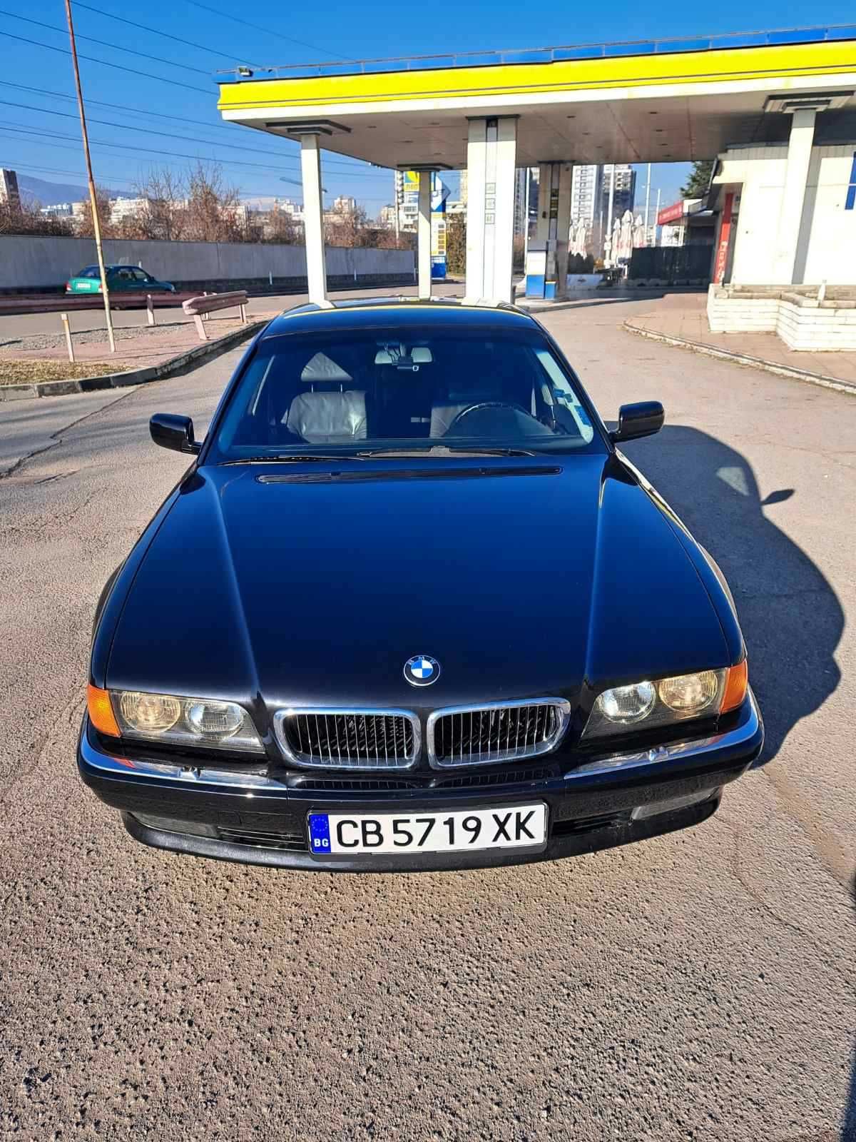 BMW e38 750IL V12