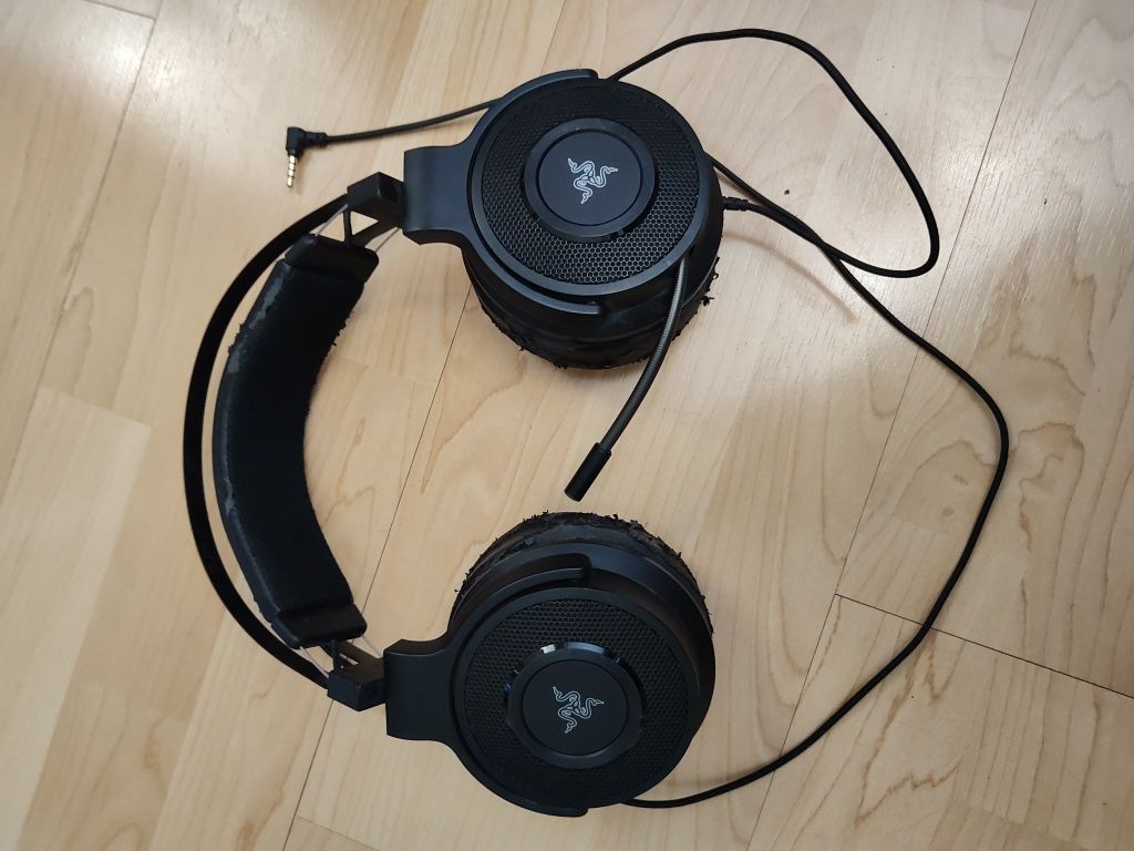 Слушалки Razer Nari Essential
