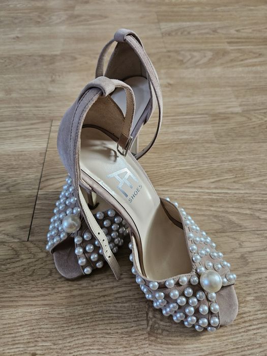 AE Shoes, marimea 36