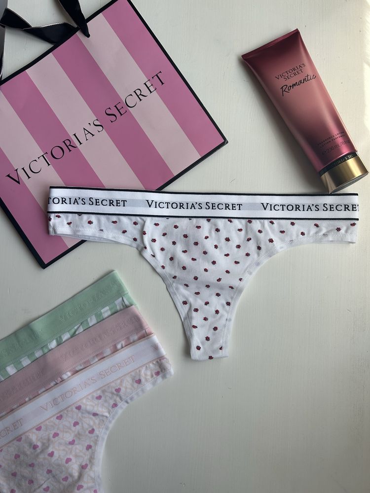 Victoria`s Secret нови оригинални дамски бикини тип прашки M размер