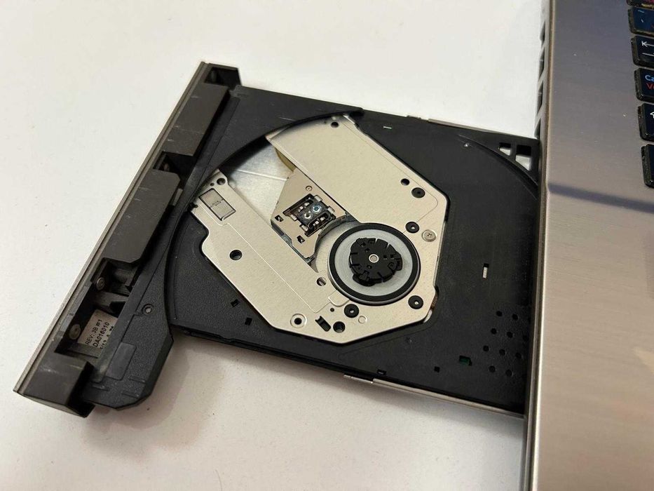 Toshiba Satellite P70-A