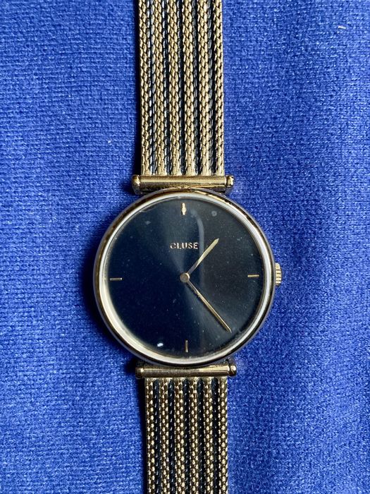 Дамски часовник Cluse Часовник Triomphe Mesh CW10403 Черен