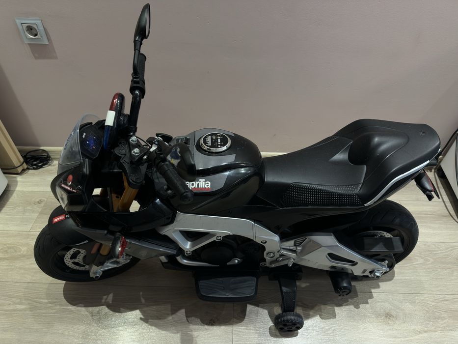 Акумулаторен мотор 12V APRILIA RS660