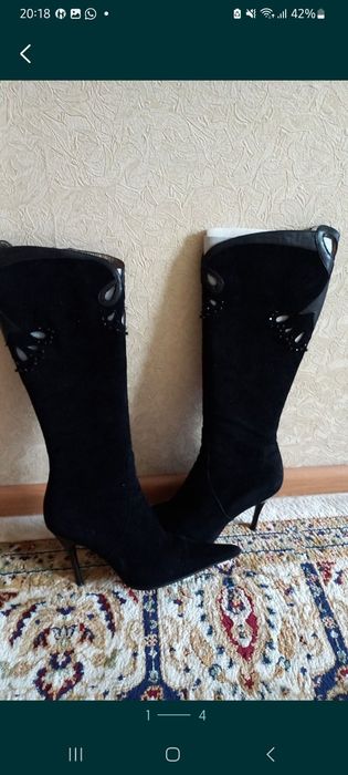 Продам женские сапоги
