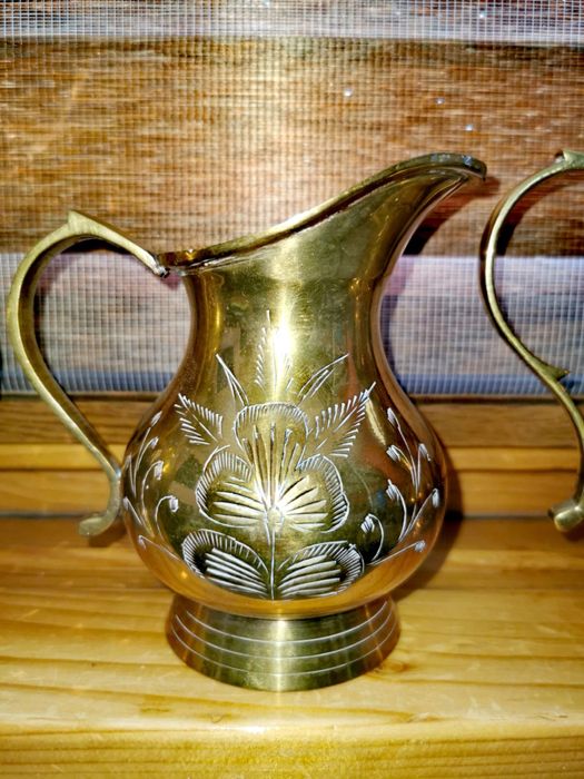 Антикварни месингови кани за вино вода дома 3 бр. общо 180 лв.