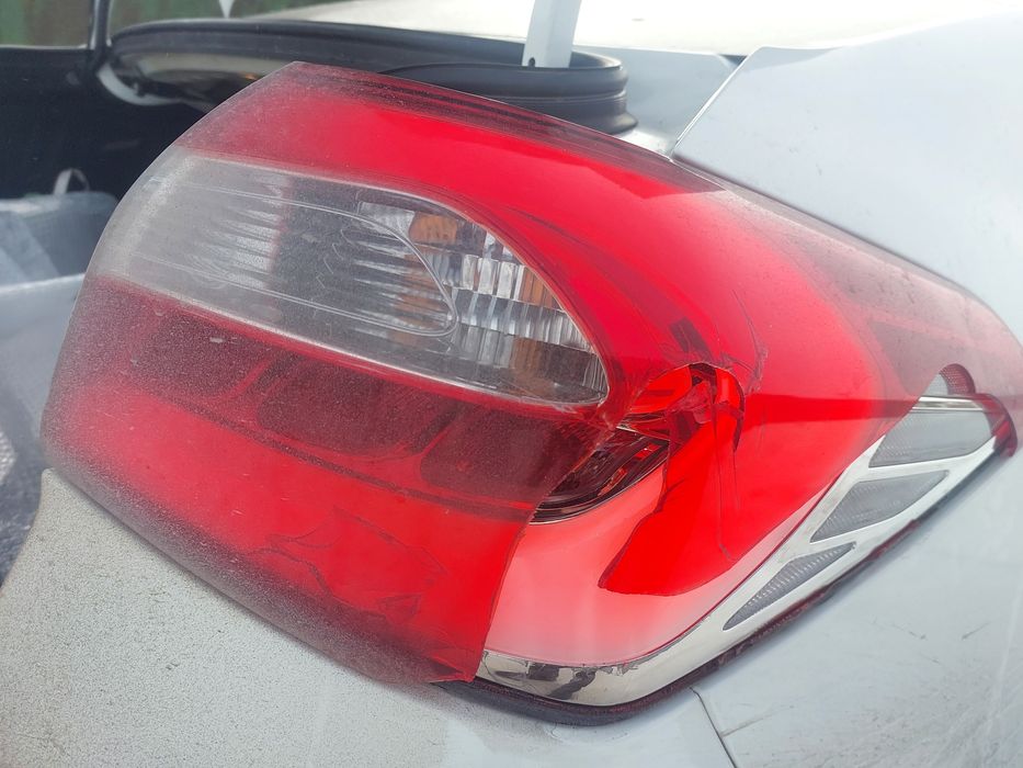 Серато 3 фара фонарь