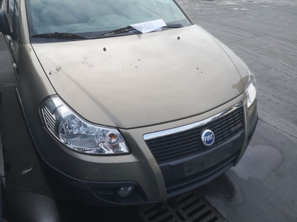 Dezmembrez Fiat sedici 1.9 diesel  4x4 an 2008