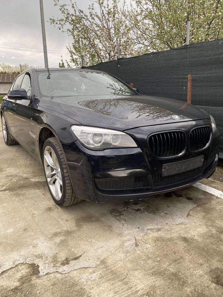 Fuzetă dreapta față BMW F 01  3.0 d  2010