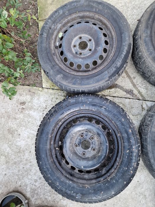 Jante tabla 5x112 195/65 R15 plus cauciucuri iarna