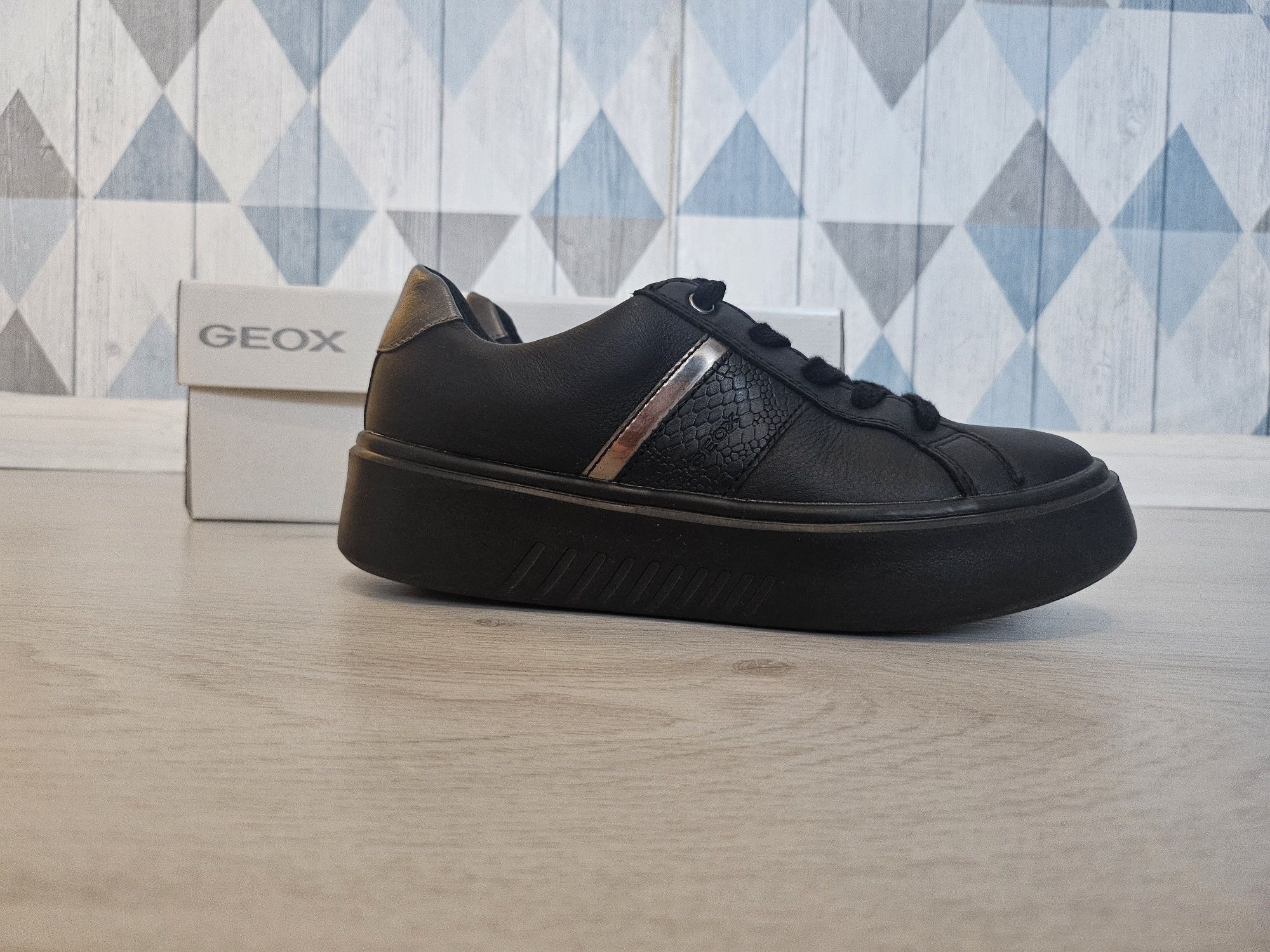 Дамски обувки Geox