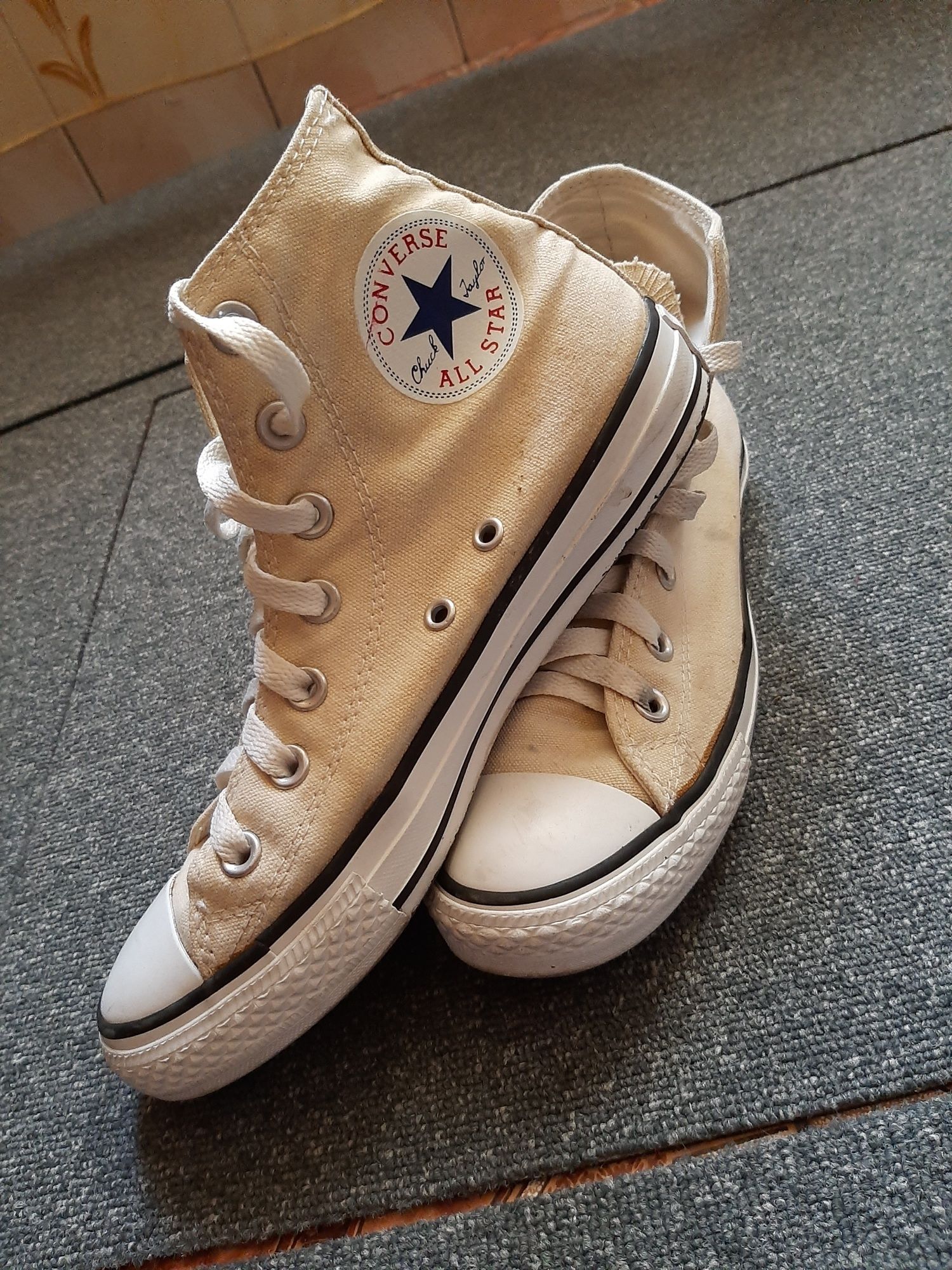 Teniși  Converse