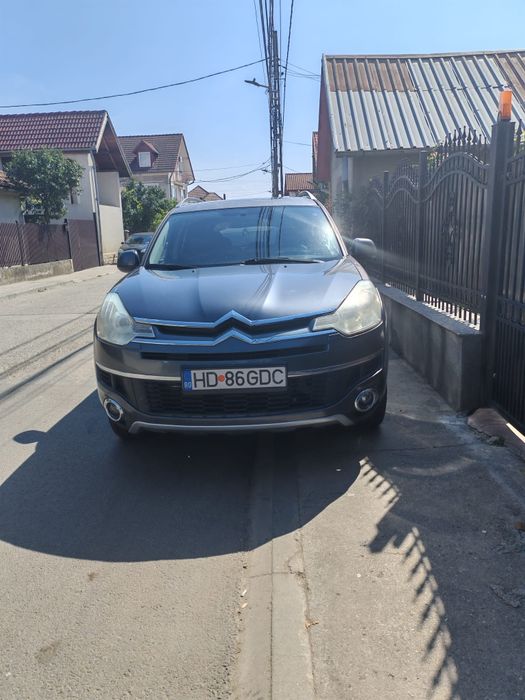 Citroen C-Crosser,7 locuri