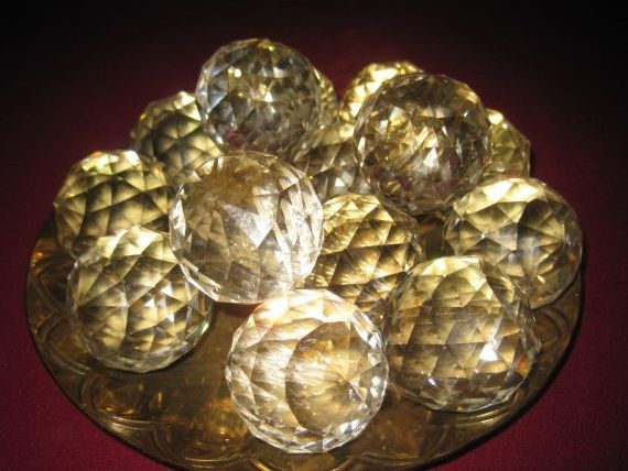 Кристални топки - капки с отвори за увисване - 10 лв. за 1 брой