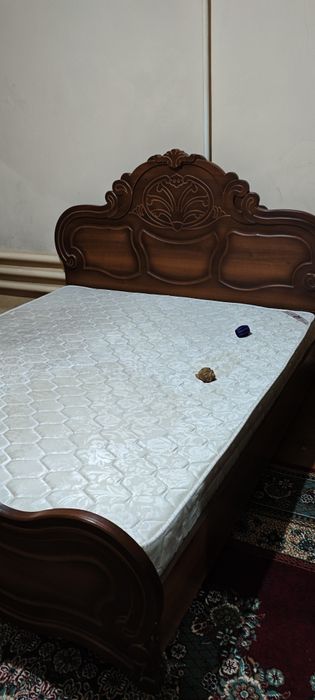 Продается спальный гарнитур. Б/У. Состояния отличная.