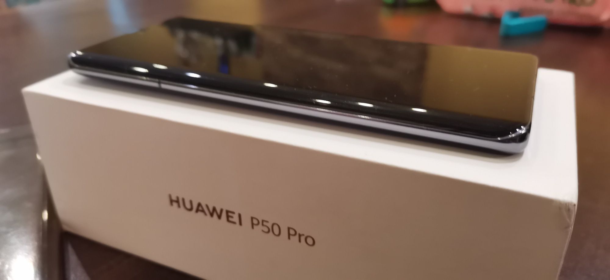 Huawei P50 Pro в гаранция-неразличим от нов!!!