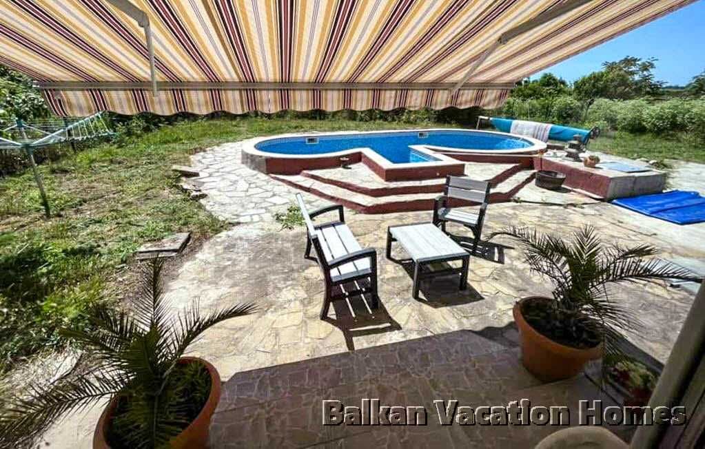 Продава се Къща в с. Топола, Област Добрич - 145 кв.м за 1242 €/кв.м - Снимка #19