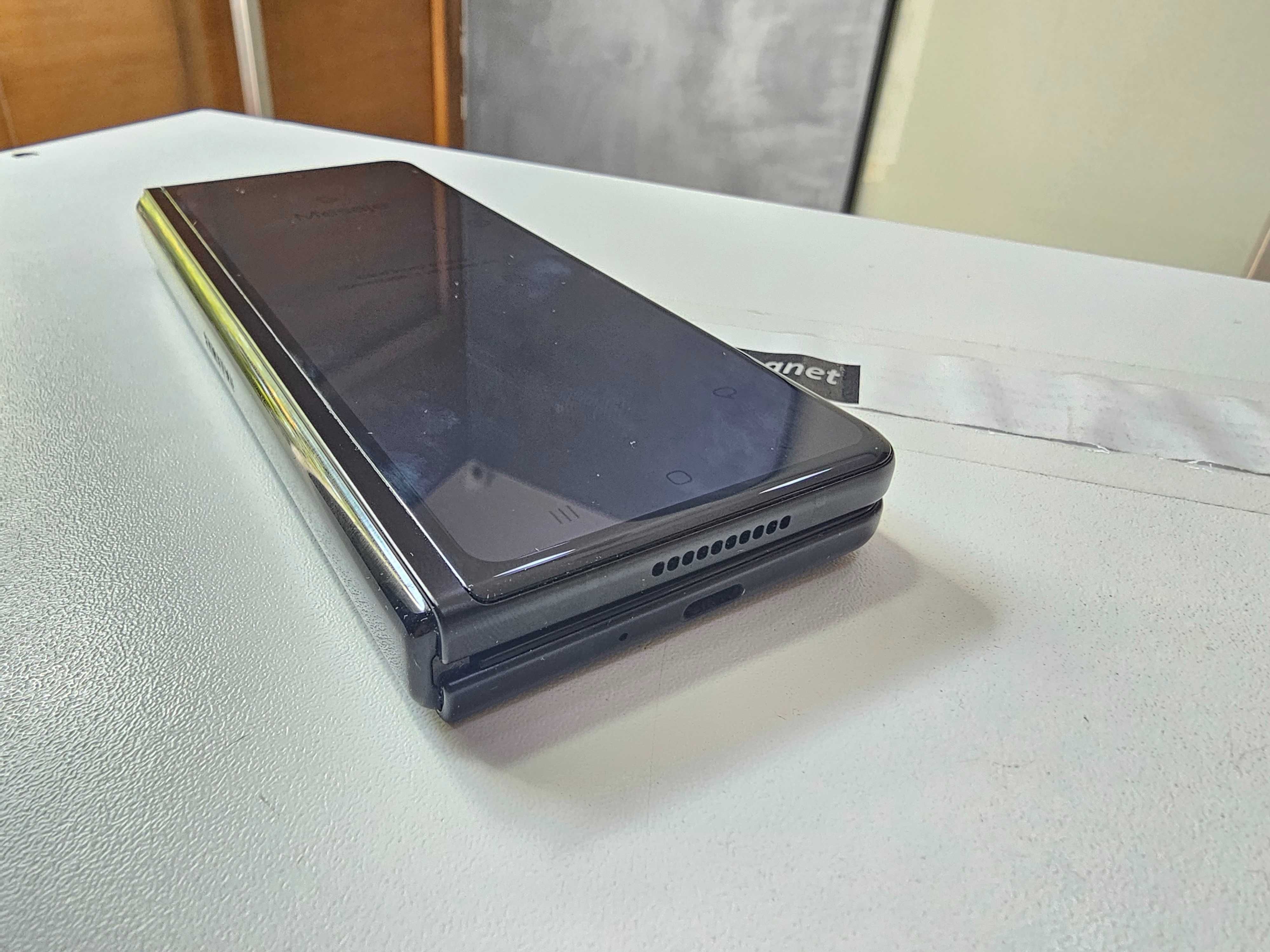 SAMSUNG Z Fold 3 5G 256GB 12GB RAM Full Box - Magazin Cashgen