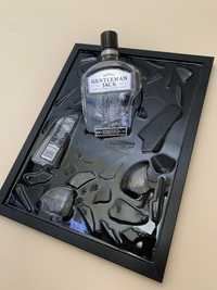 Картина от епоксидна смола и стъкло - Gentleman Jack