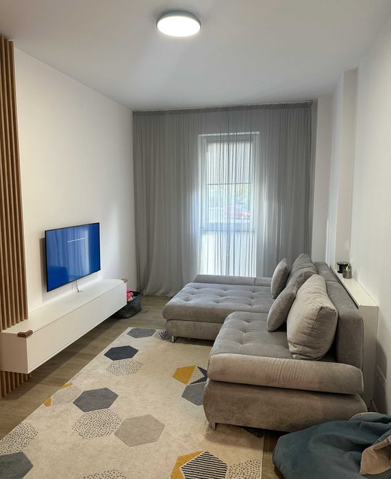 De închiriat - Apartament finisat în bloc nou, zona Casa Crișan