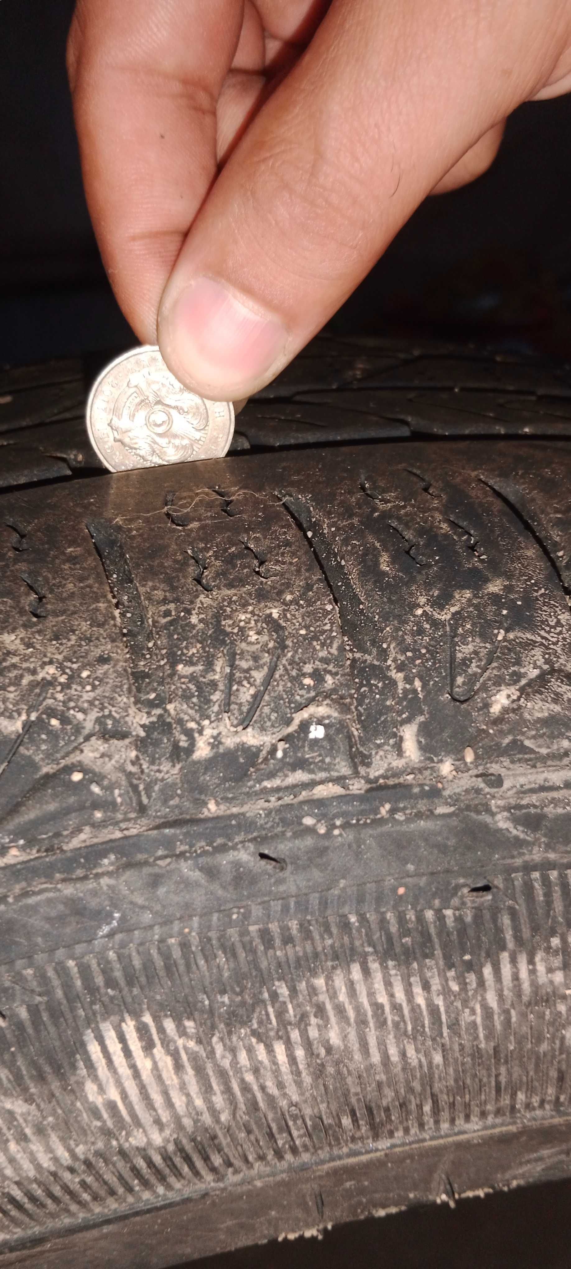 Продам Шины 245/55 R19