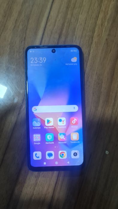 Redmi 10 aybi yuq