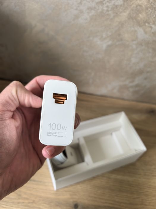 Чисто нов с гаранция до 2028 г. Huawei pura 70 pro!