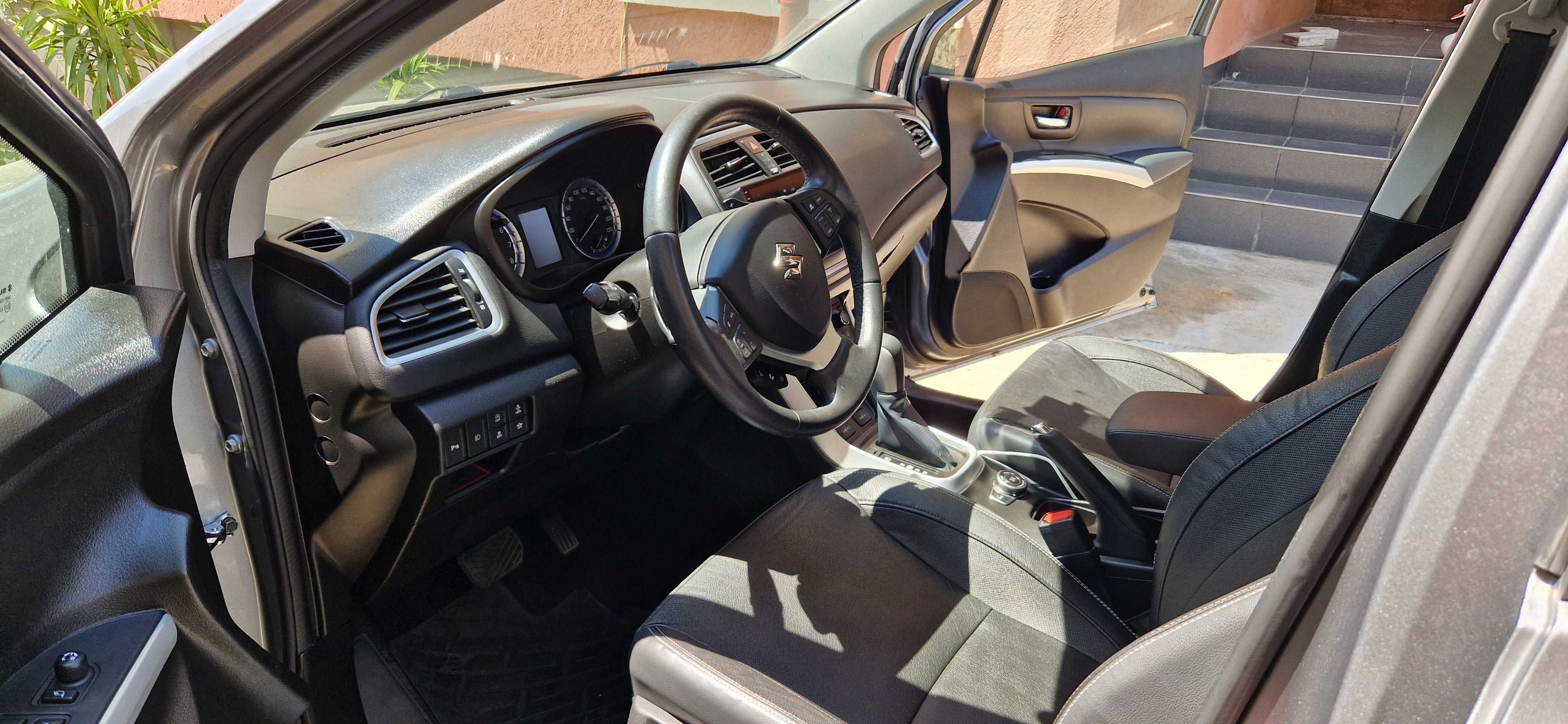Suzuki S-Cross 1.4 benzina, 4WD, echipare Luxus
