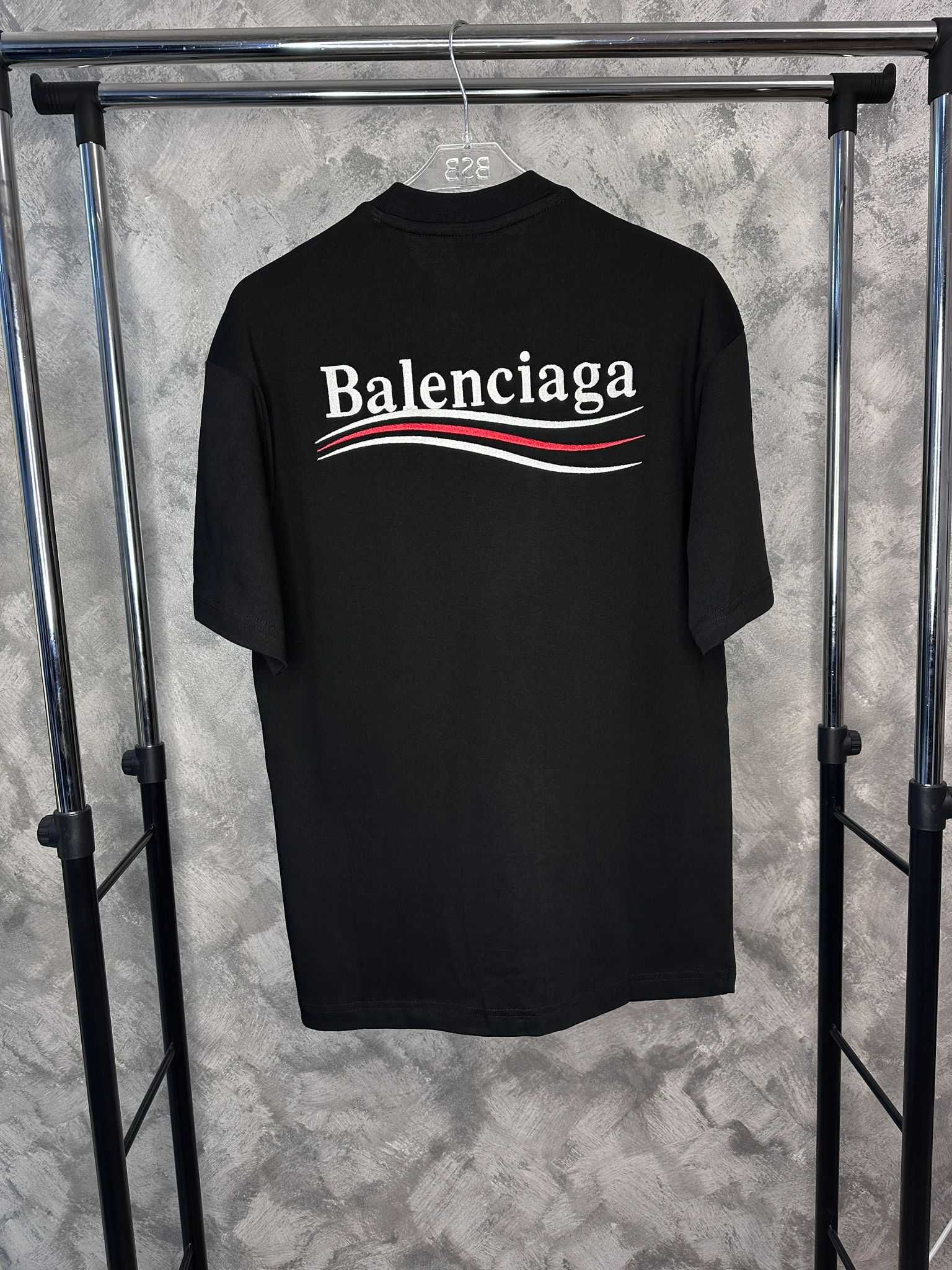 Tricou Balenciaga