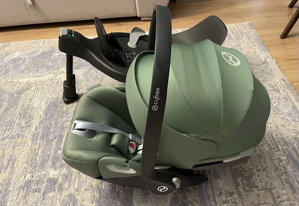 Scoica cybex cloud t, baza isofix si accesorii