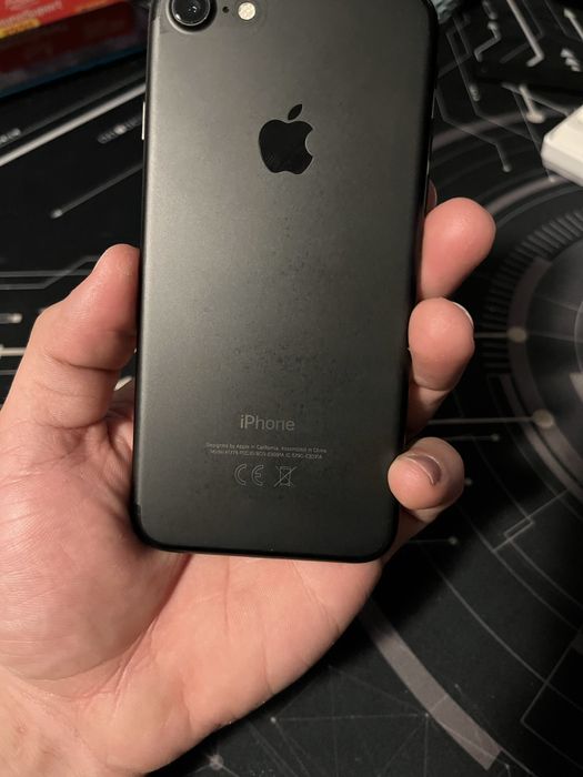 vand iphone 7 64gb
