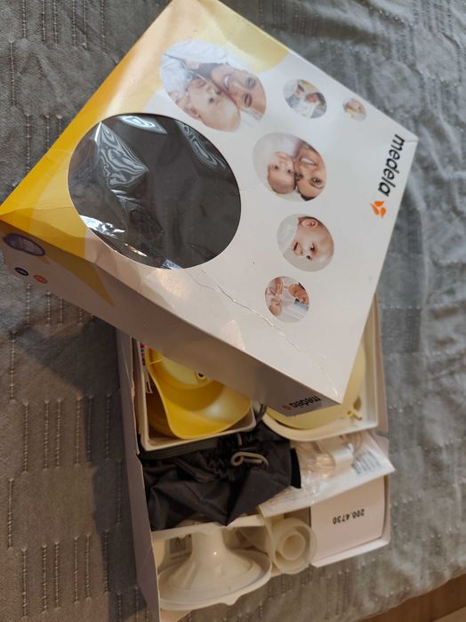 Лот: Medela Swing Flex, Ergobaby Ергономична раница, столче за хранене
