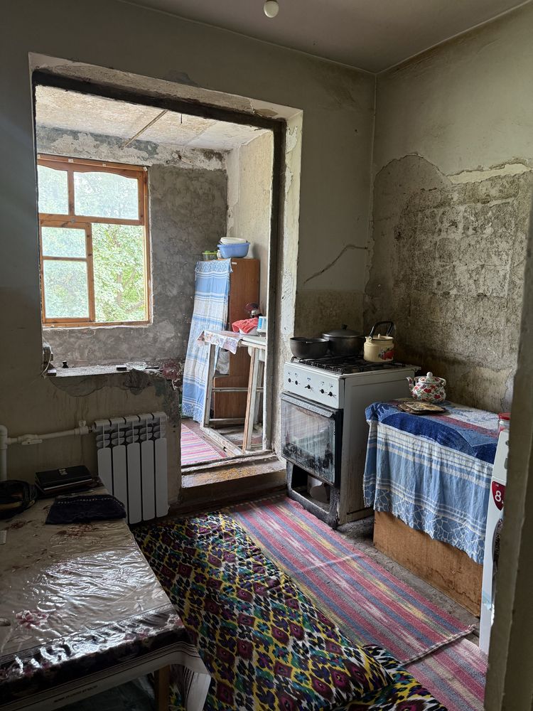 СРОЧНАЯ ПРОДАЖА, 3 комнатная кравтира, Город Чирчик, 1-й микрарайон