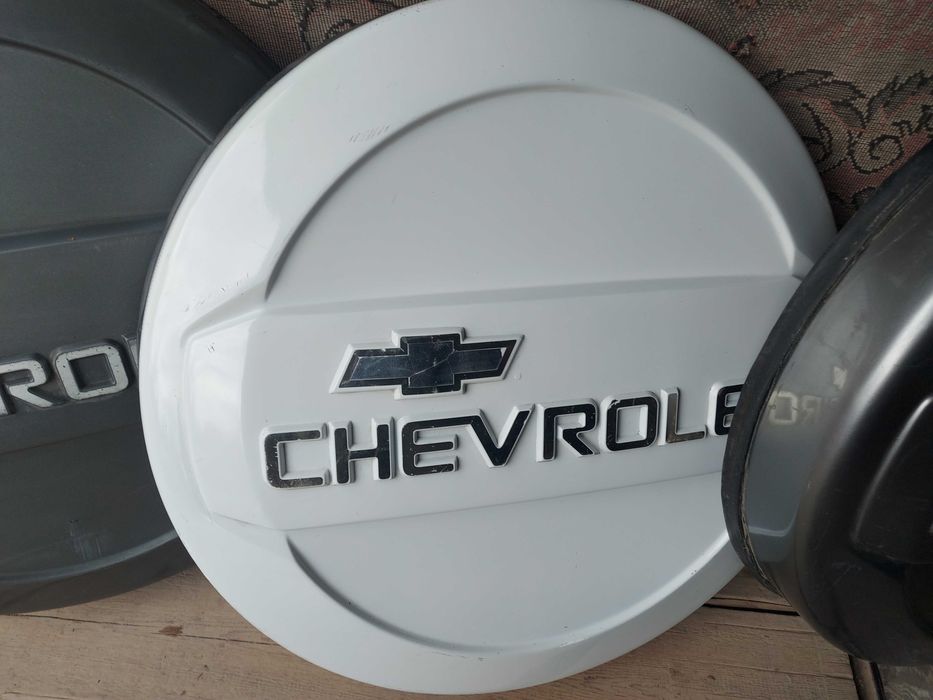 Клпак чехол на запаску нива шевроле