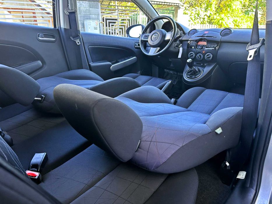 Mazda 2 1.6 Diesel | An 2011 EURO 5 | RATE | Garanție | Livrare