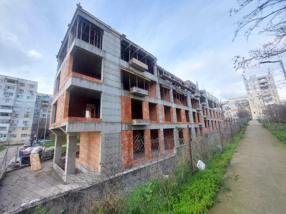 Продава се Двустаен апартамент в Варна, Кайсиева градина - 55 кв.м за 923 €/кв.м - Снимка #1