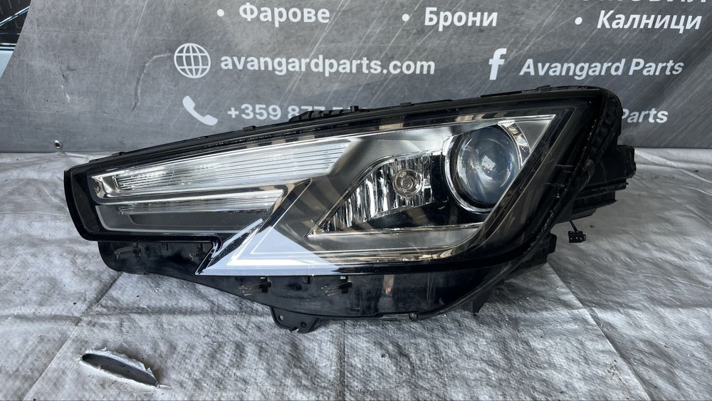 4 броя ляв и 2 броя  десен фар Audi A4 B9 (2015-2019)
