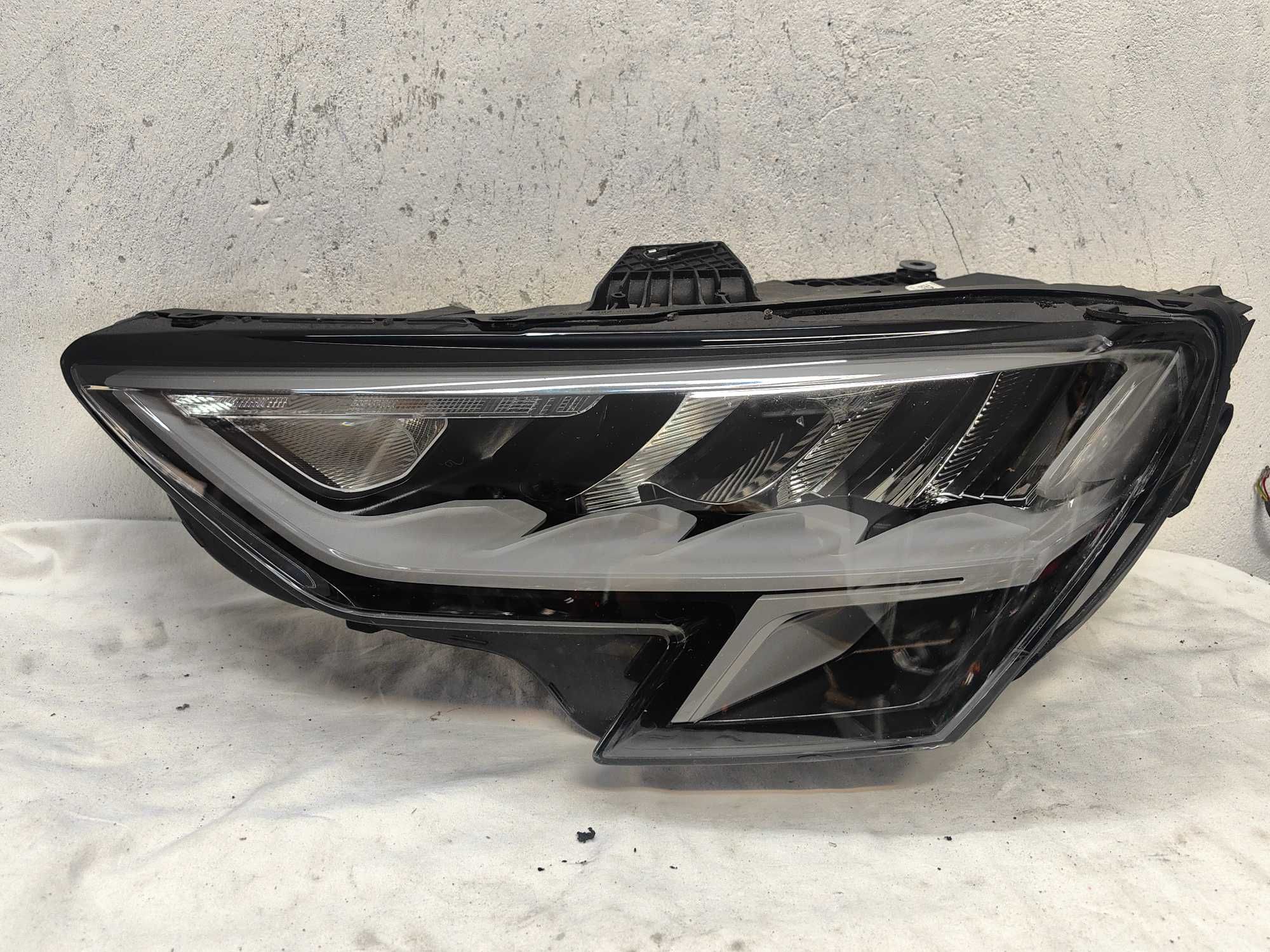 Оригинален фар Ауди А3  Audi A3 8Y Full Led