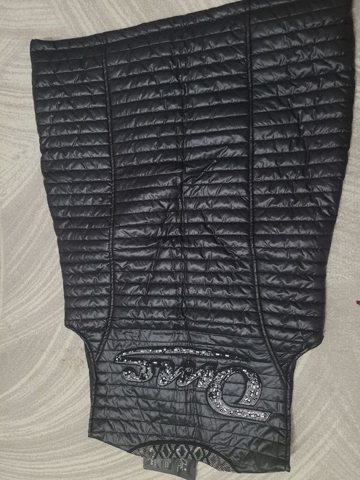 Женское безрукавка