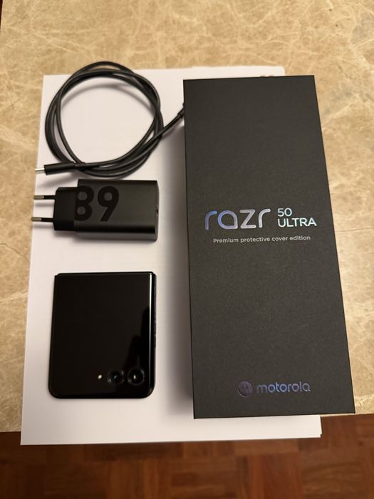Motorola Razr 50 Ultra Black